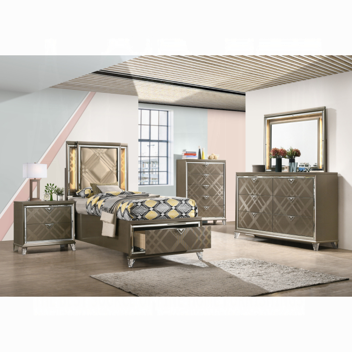Skylar Nightstand