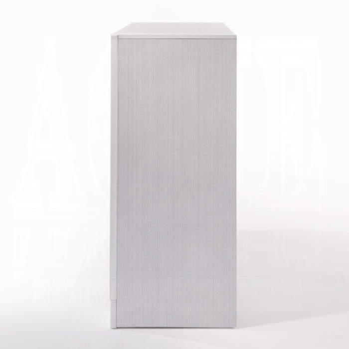 Naima Dresser