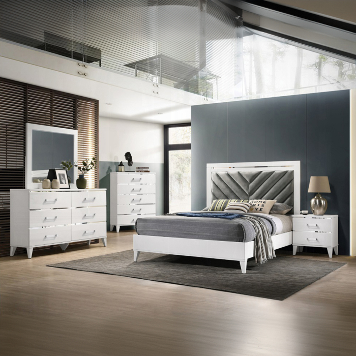 Chelsie Queen Bed