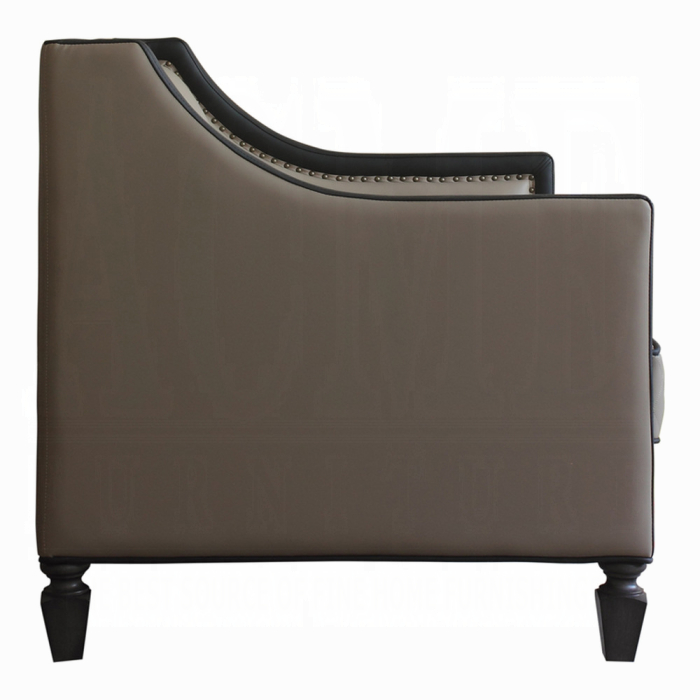 House Beatrice Loveseat W/3 Pillows