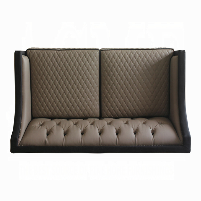 House Beatrice Loveseat W/3 Pillows