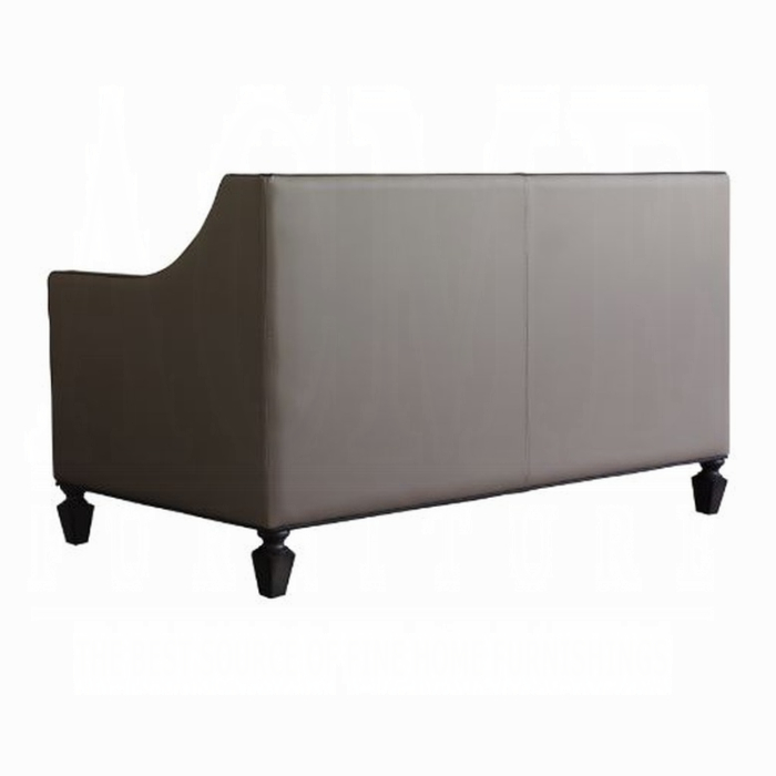 House Beatrice Loveseat W/3 Pillows
