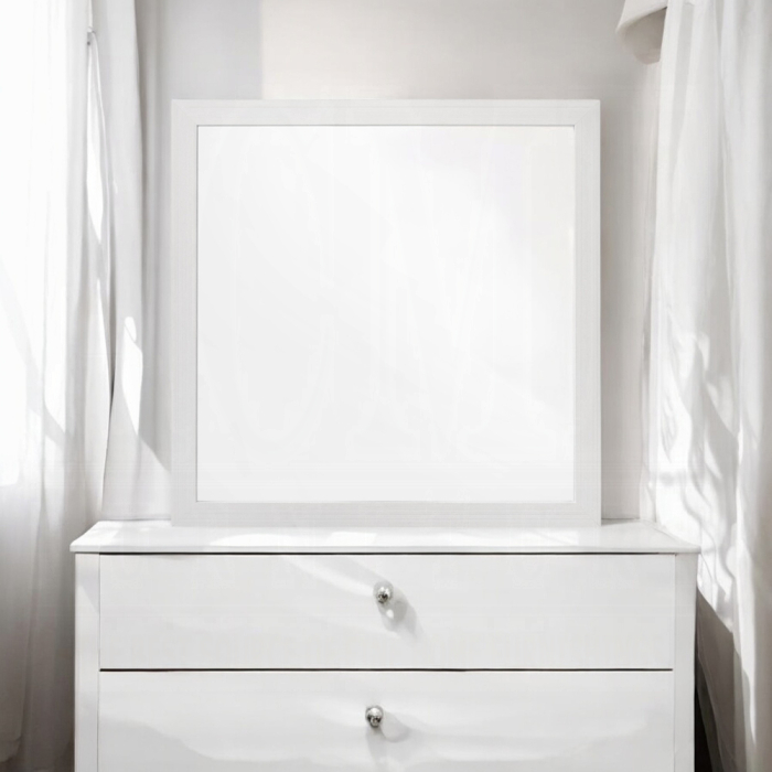 Casilda Mirror
