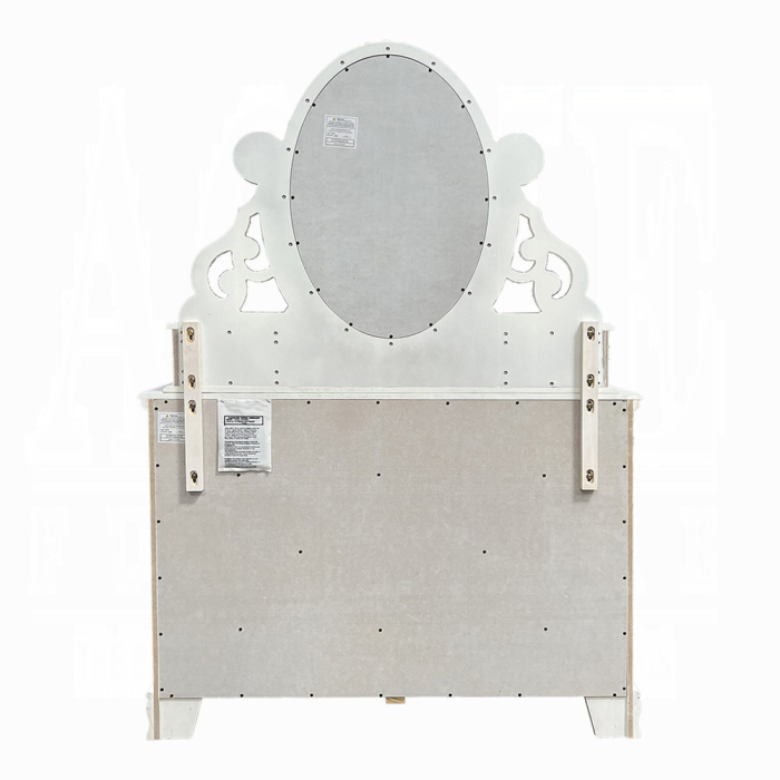 Flora Dresser
