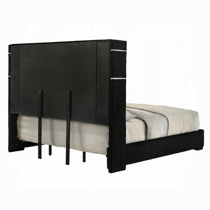Garner EK Bed w/Fireplace, LED, Reading Light, Speaker, Bluetooth & USB