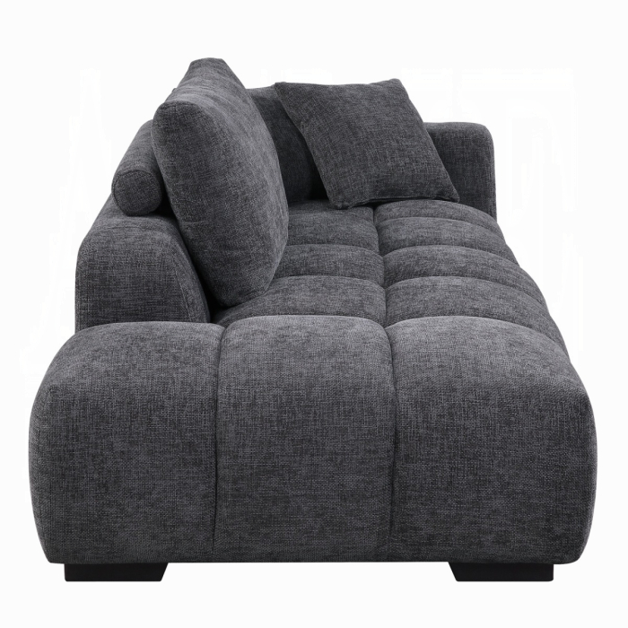 Chosen Sectional Sofa w/6 Pillows