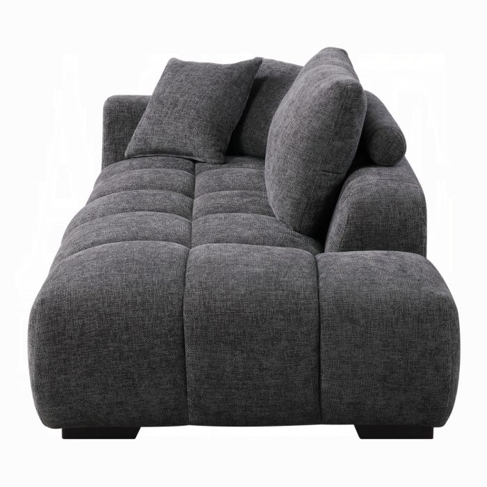 Chosen Sectional Sofa w/6 Pillows