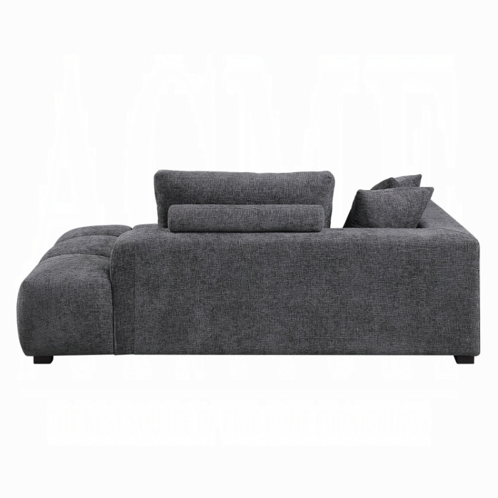 Chosen Sectional Sofa w/6 Pillows