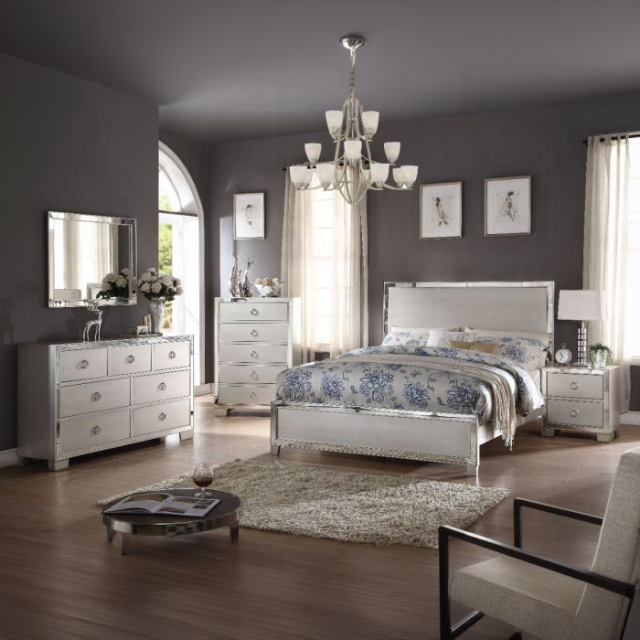 Voeville II Mirror