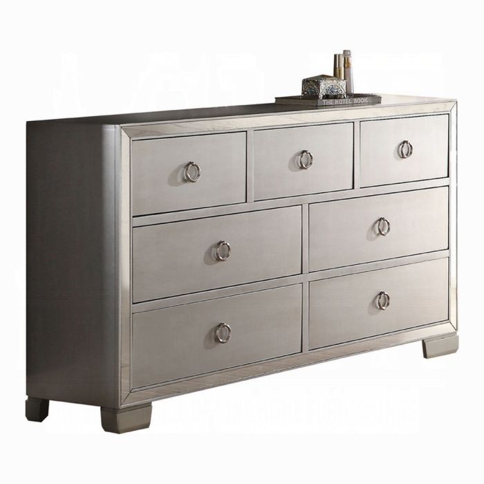 Voeville II Dresser