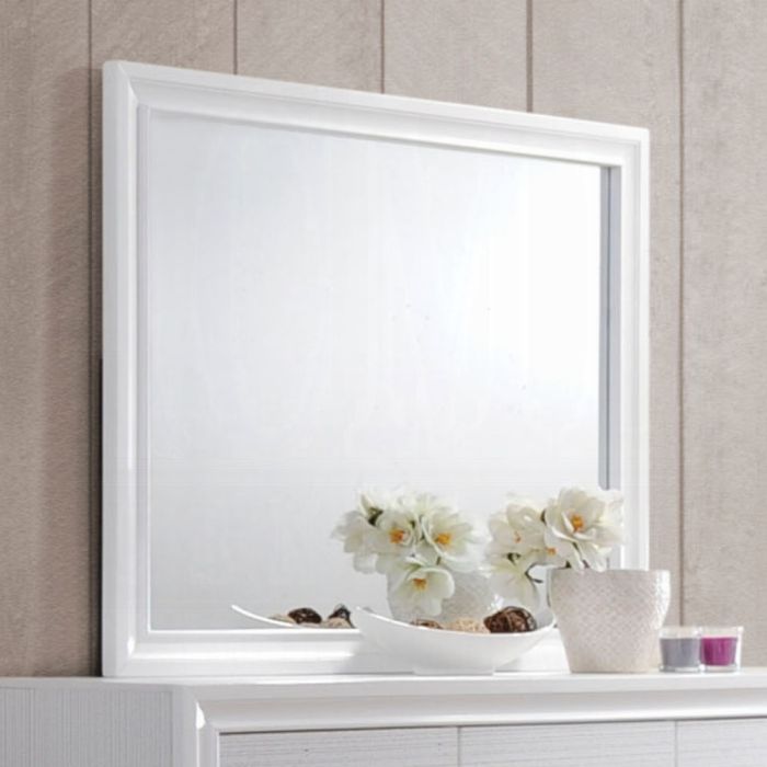 Naima Mirror