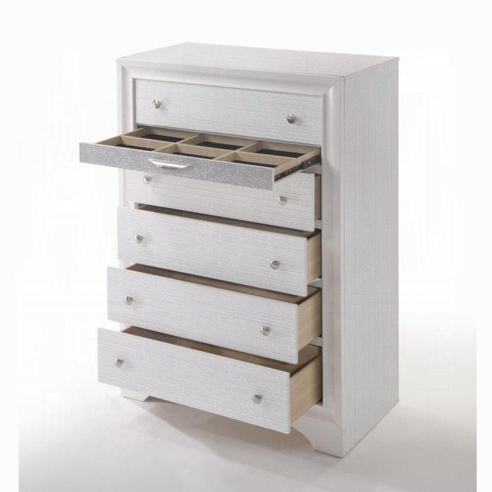Naima Chest