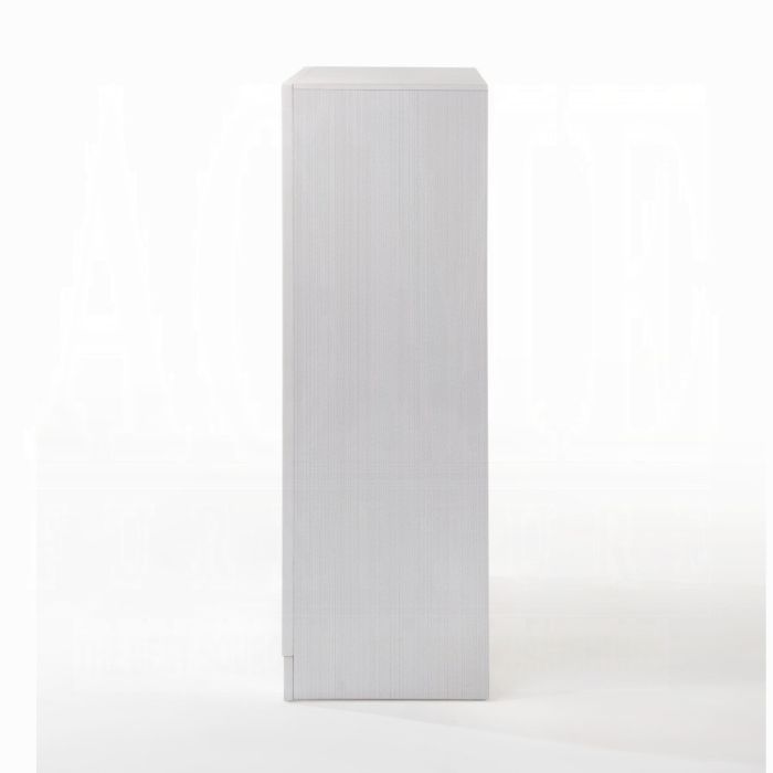 Naima Chest