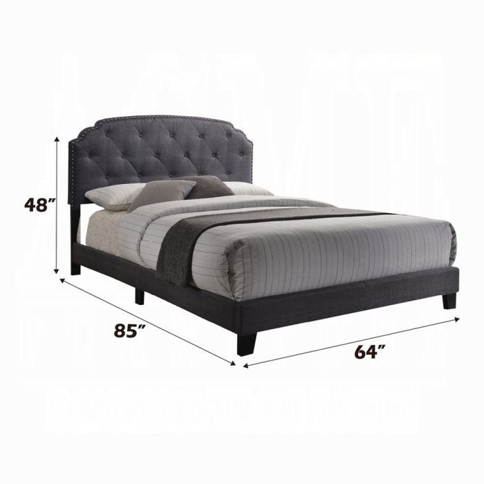 Tradilla Queen Bed