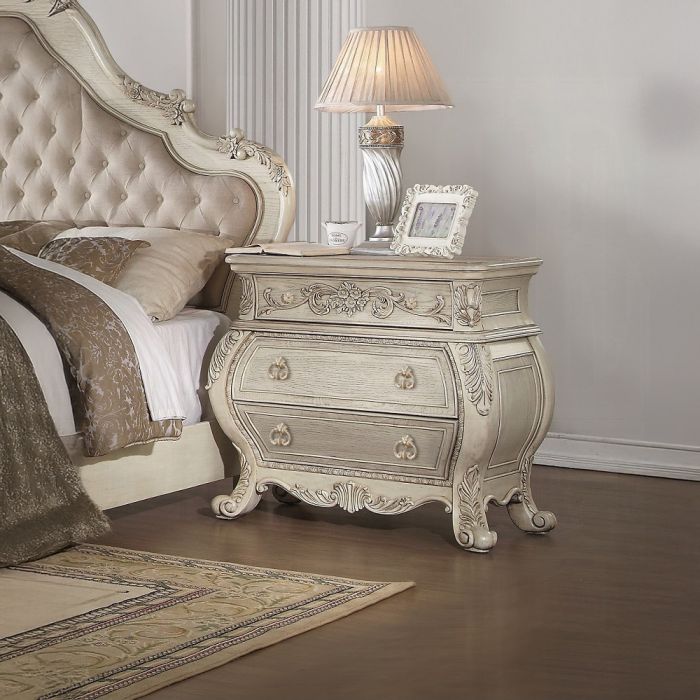 Ragenardus Nightstand