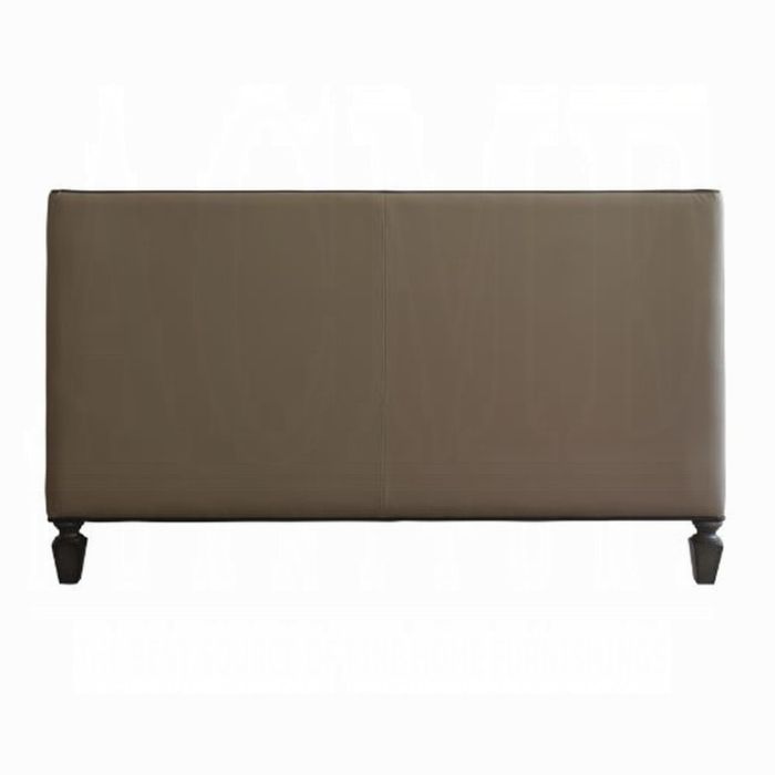 House Beatrice Loveseat W/3 Pillows