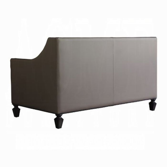 House Beatrice Loveseat W/3 Pillows