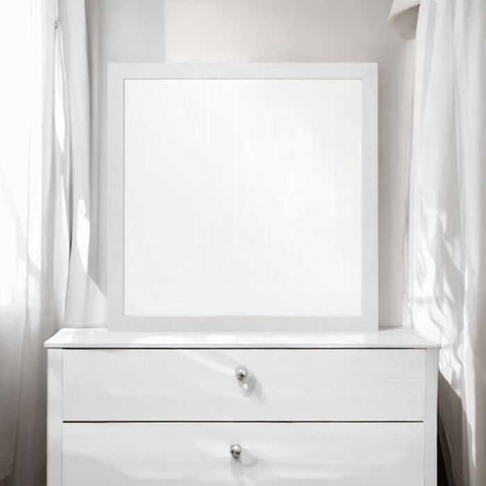Casilda Mirror