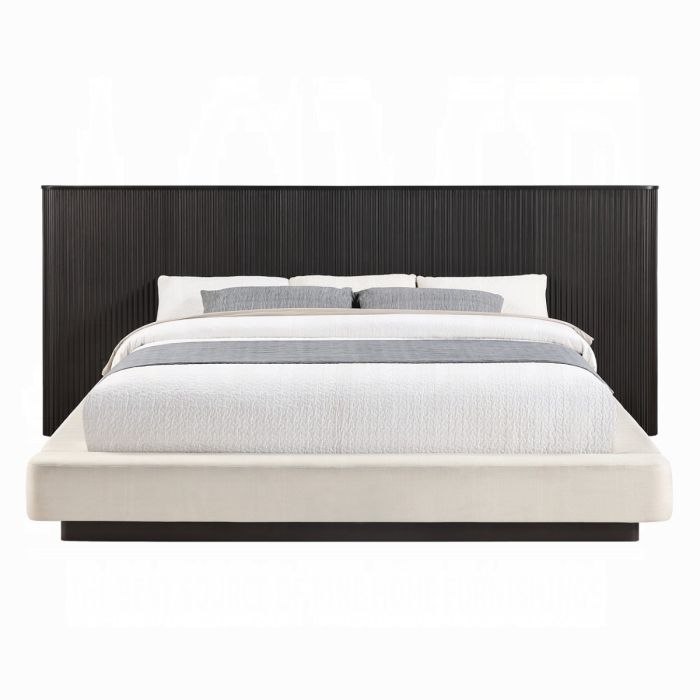 Clayten Queen Bed