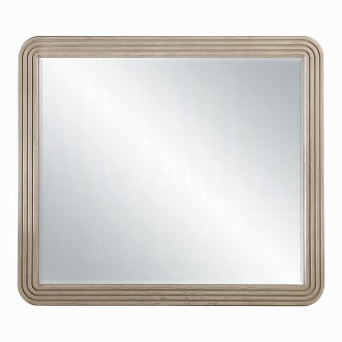 Leanna Mirror