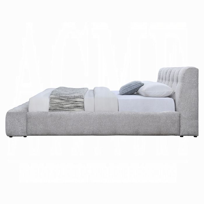 Hannah Eastern King Bed 