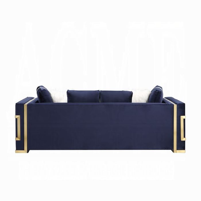 Virrux Sofa W/6 Pillows