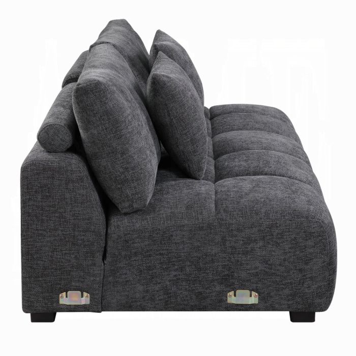 Chosen Sectional Sofa w/6 Pillows
