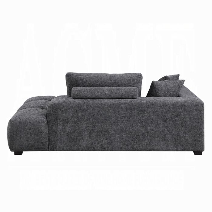 Chosen Sectional Sofa w/6 Pillows