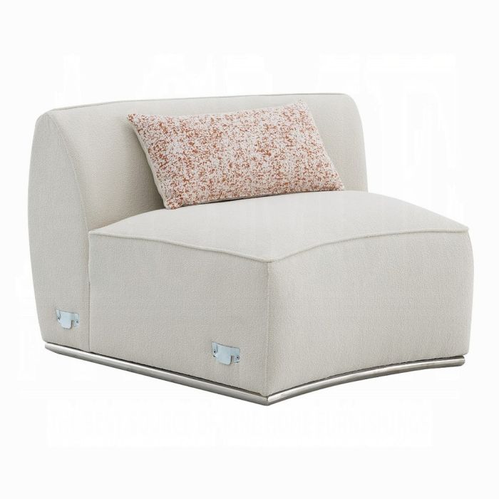 Sahara Sectional Sofa W/3 Pillows