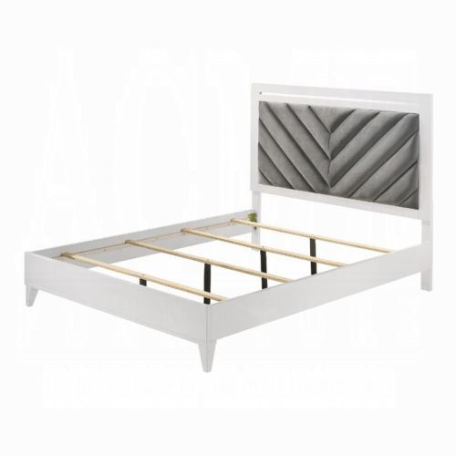 Chelsie EK Bed