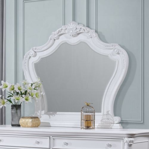 Latisha Mirror