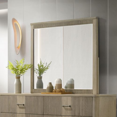 Lakkari Mirror