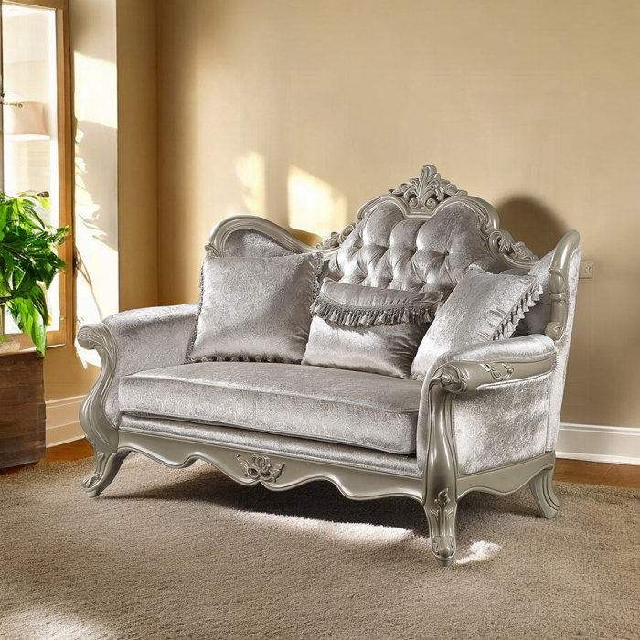 Libertee Loveseat w/3 Pillows